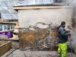 London's Historical Facades: A Brick Cleaning Odyssey